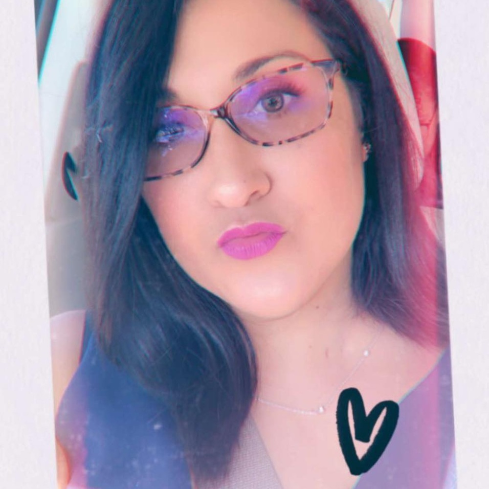 Meet your Posher, Yasamine